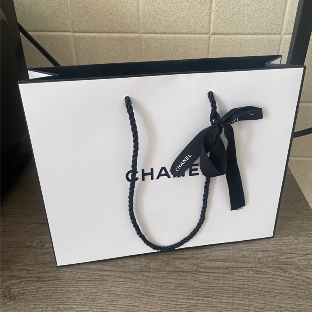 CHANEL White Bag with Black Ribbon